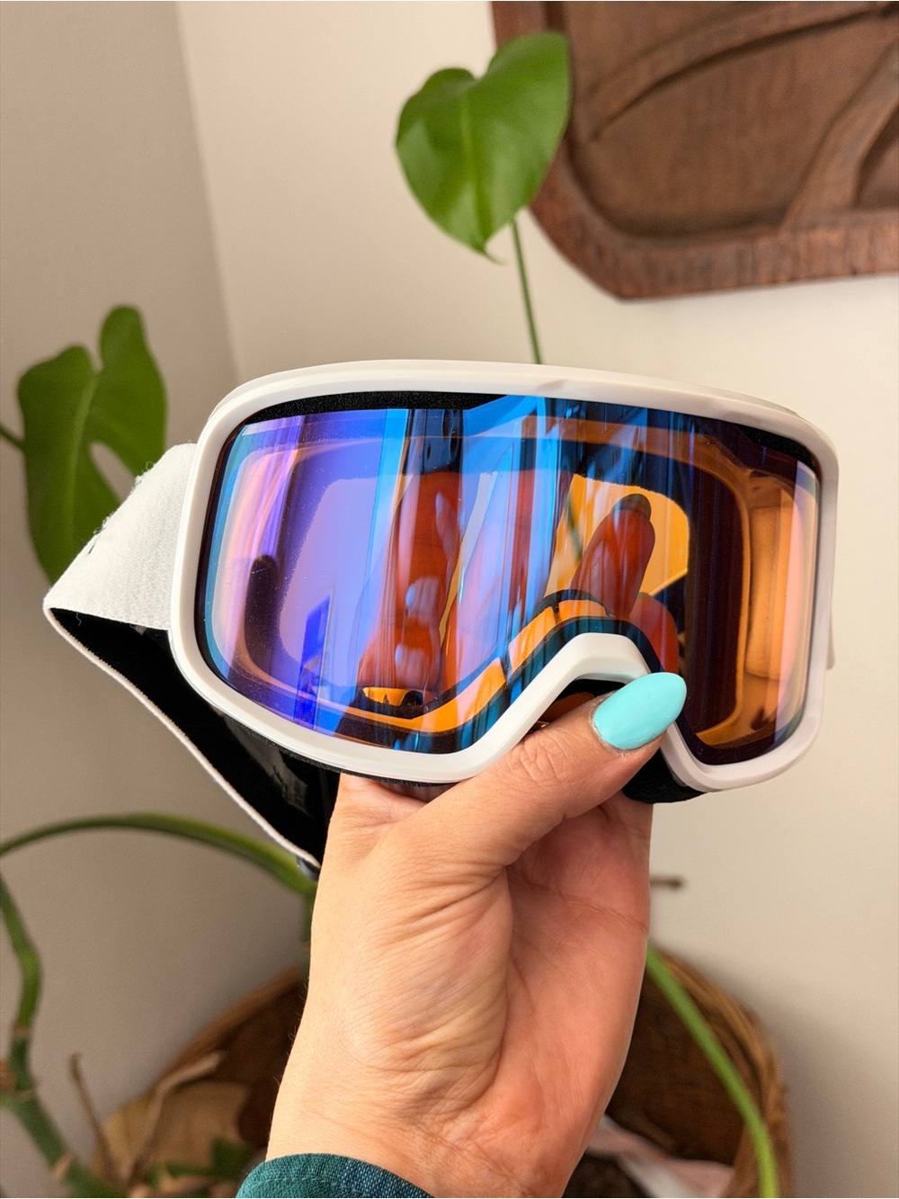 Smith Ski Snowboard Goggles White Mirrored Lens + Storage Bag